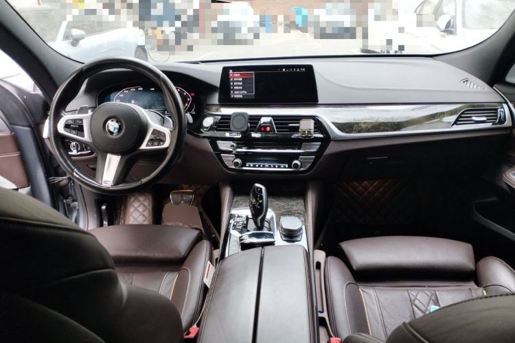 Used BMW 6 Series GT 2020 630i M Sport Touring Edition Center Console