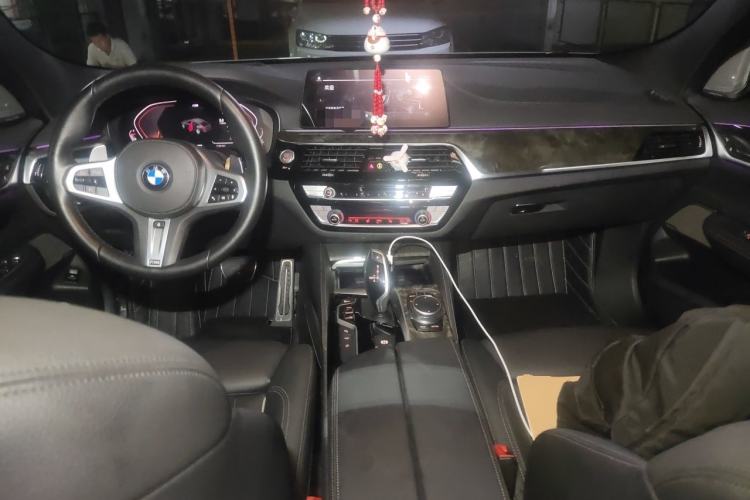 Used BMW 6 Series GT 2020 630i M Sport Package Center Console