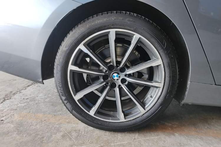 Used BMW 6 Series GT 2020 630i Luxury Design Package Exterior 5