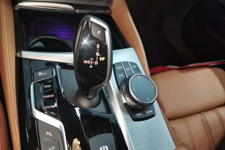 Used BMW 6 Series GT 2020 630i M Sport Package Gear Lever