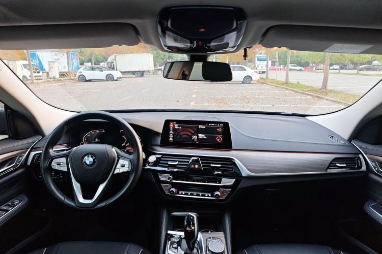 Used BMW 6 Series GT 2020 630i Luxury Design Package Interior 1