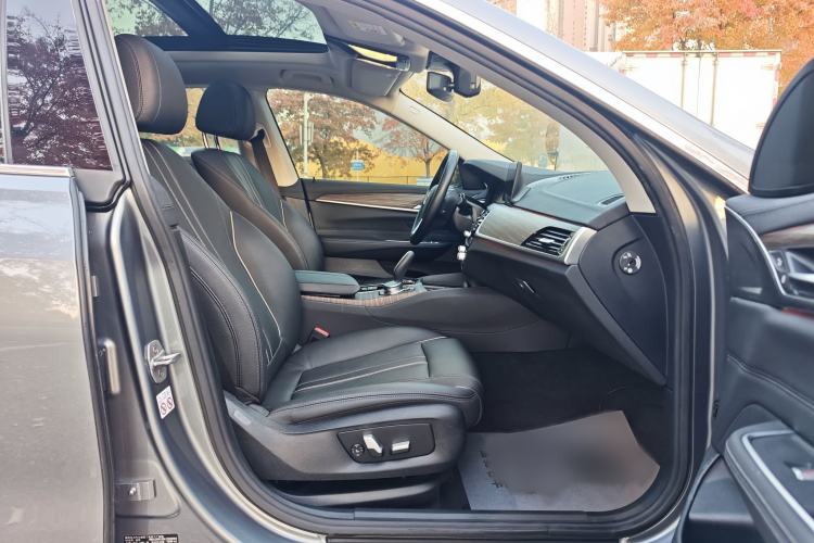Used BMW 6 Series GT 2020 630i Luxury Design Package Interior 9