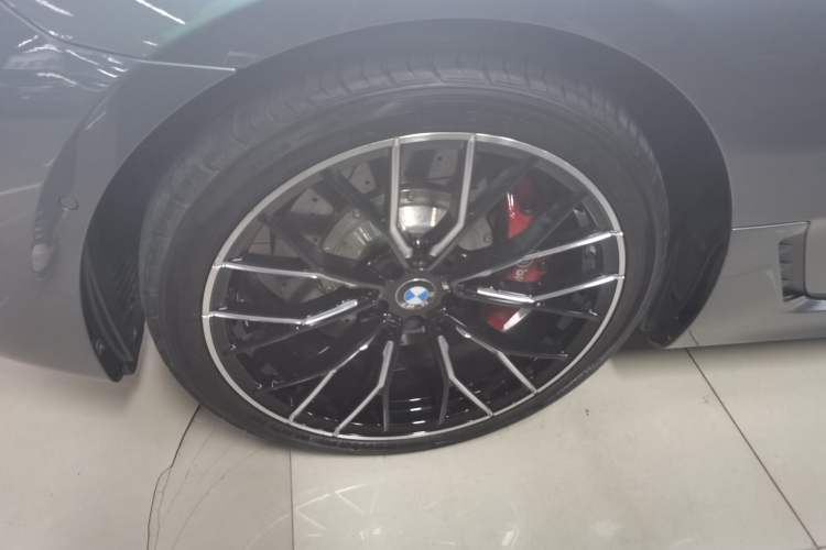Used BMW 6 Series GT 2020 630i M Sport Package Left Front Wheel Hub