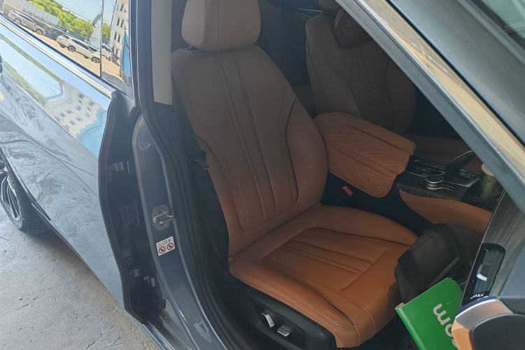 Used BMW 6 Series GT 2020 630i Luxury Design Package Right Front Seat