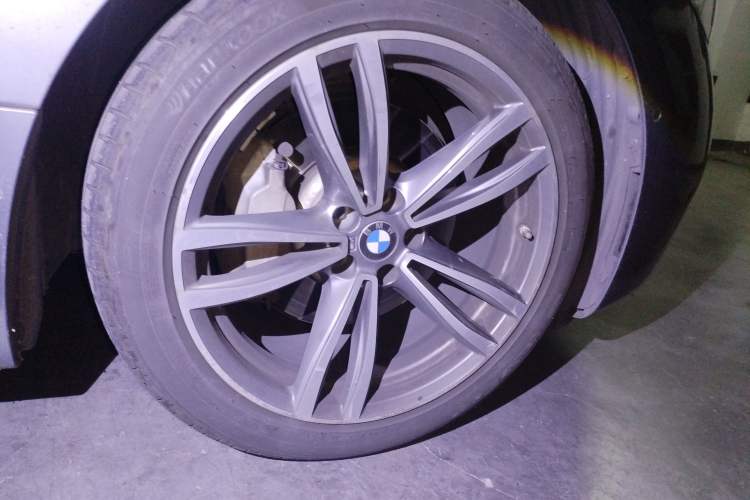 Used BMW 6 Series GT 2020 630i M Sport Package Right Front Wheel Hub