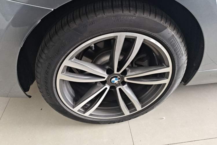 Used BMW 6 Series GT 2020 630i M Sport Package Right Rear Wheel Hub