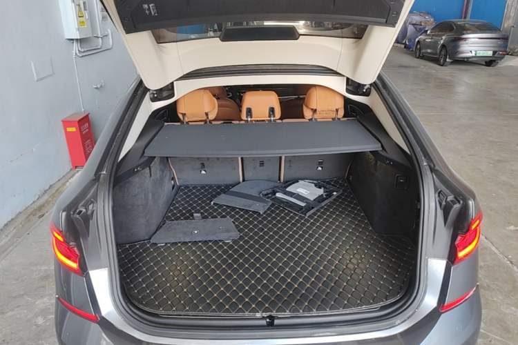 Used BMW 6 Series GT 2020 630i Luxury Design Package Trunk