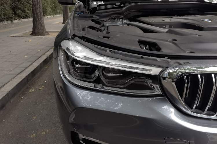 Used BMW 6 Series GT 2020 630i Luxury Design Package Right Front Headlight