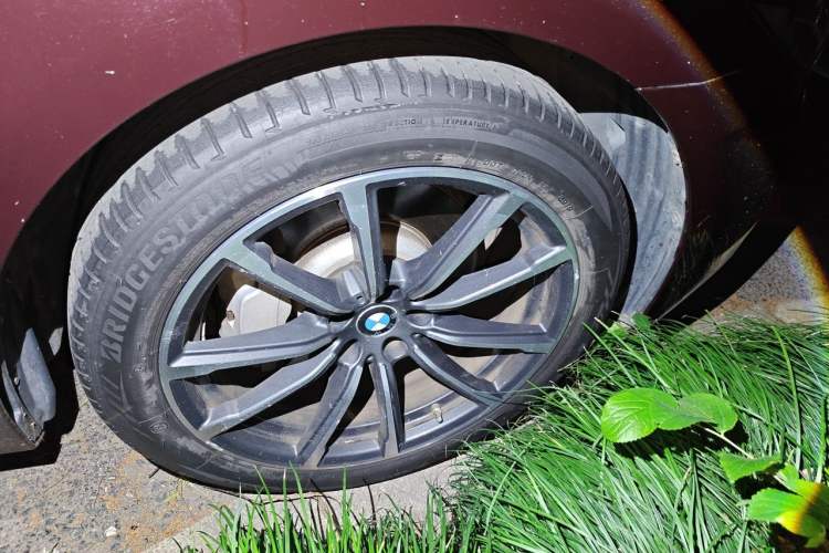 Used BMW 6 Series GT 2020 630i Luxury Design Package Right Front Wheel Hub
