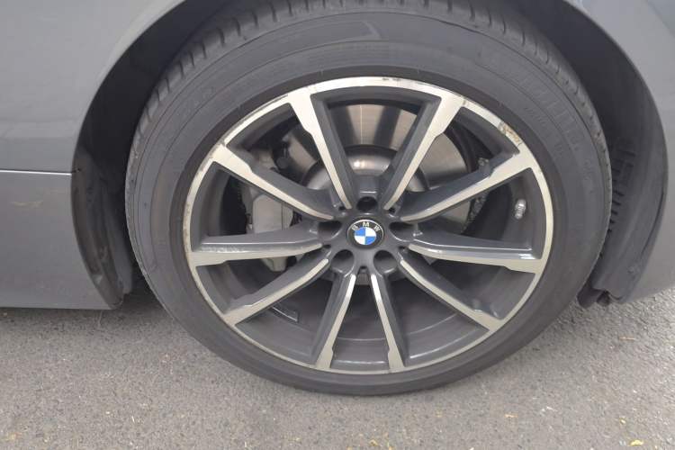 Used BMW 6 Series GT 2020 630i Luxury Design Package Right Front Wheel Hub