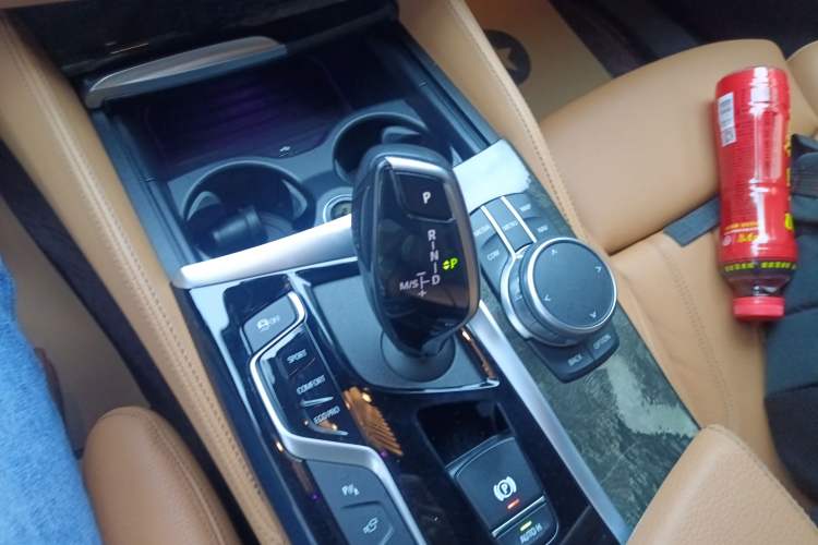 Used BMW 6 Series GT 2020 630i M Sport Package Gear Lever