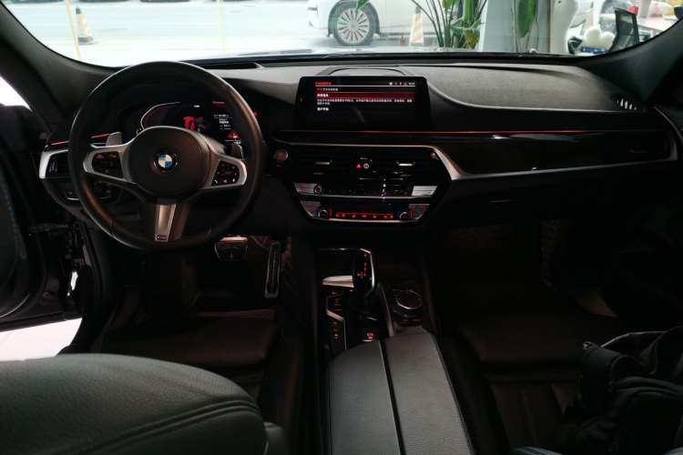Used BMW 6 Series GT 2020 630i M Sport Package Center Console