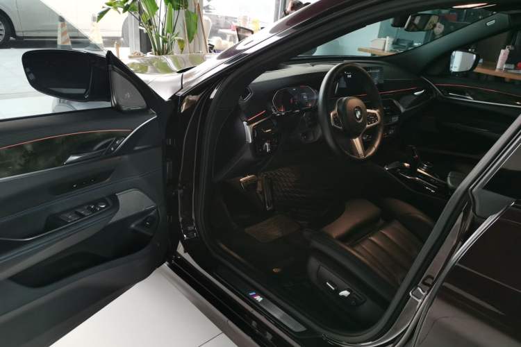 Used BMW 6 Series GT 2020 630i M Sport Package Driver Seat