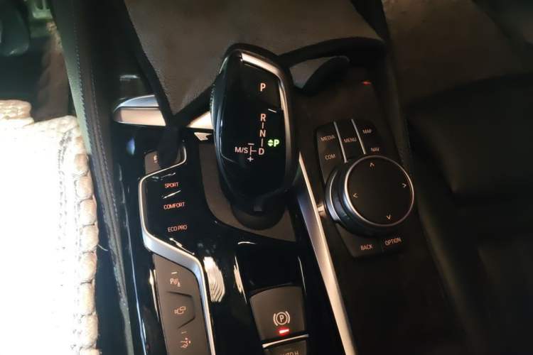 Used BMW 6 Series GT 2020 630i M Sport Package Gear Lever
