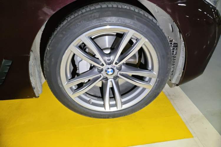 Used BMW 6 Series GT 2020 630i M Sport Package Right Front Wheel Hub