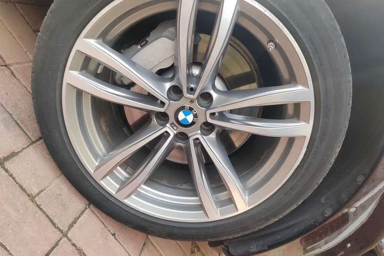 Used BMW 6 Series GT 2020 630i M Sport Package Right Front Wheel Hub