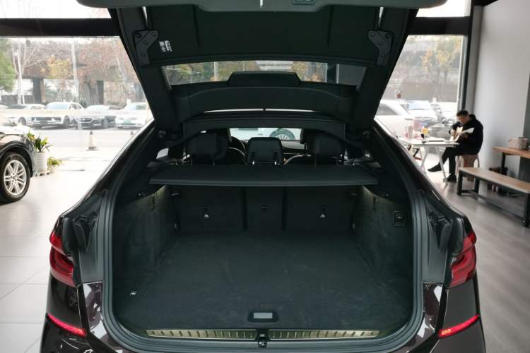 Used BMW 6 Series GT 2020 630i M Sport Package Trunk
