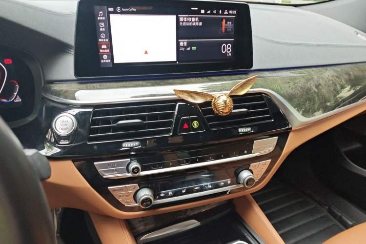 Used BMW 6 Series GT 2020 630i M Sport Package Audio And AC Panel