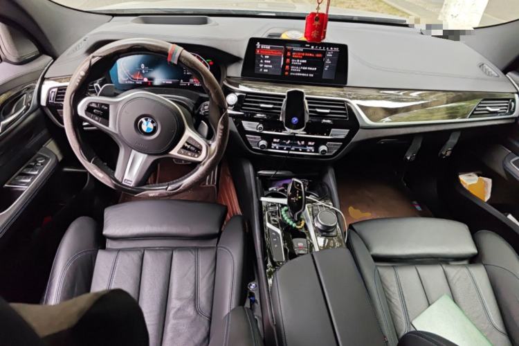 Used BMW 6 Series GT 2020 630i M Sport Package Center Console