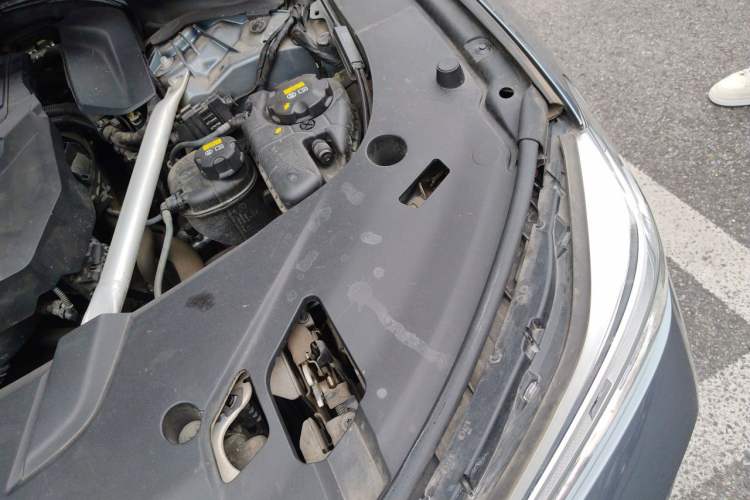 Used BMW 6 Series GT 2020 630i M Sport Package Engine Bay Left