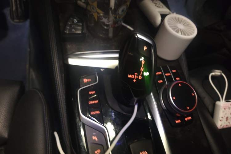 Used BMW 6 Series GT 2020 630i M Sport Package Gear Lever