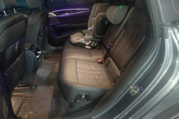 Used BMW 6 Series GT 2020 630i M Sport Package Left Rear Seat