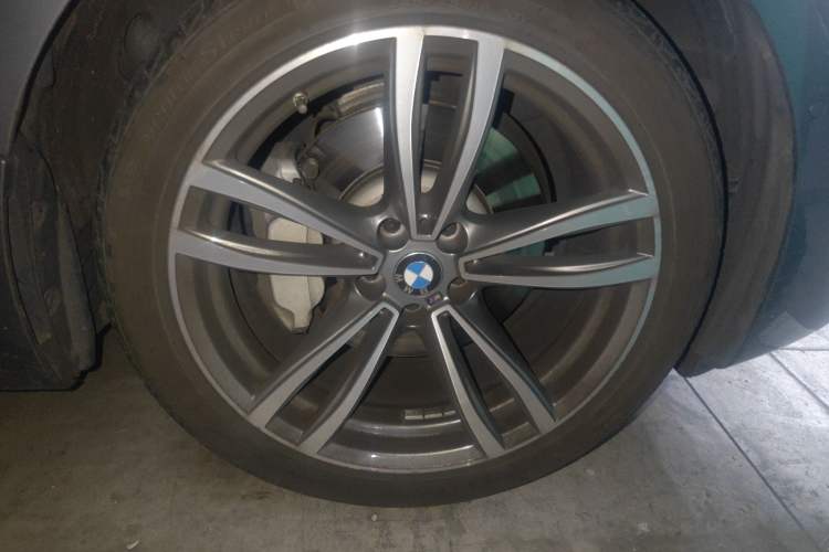 Used BMW 6 Series GT 2020 630i M Sport Package Right Front Wheel Hub
