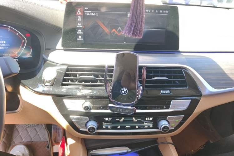 Used BMW 6 Series GT 2020 630i Luxury Design Package Audio And AC Panel
