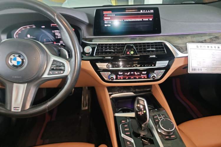 Used BMW 6 Series GT 2020 630i M Sport Package Audio And AC Panel