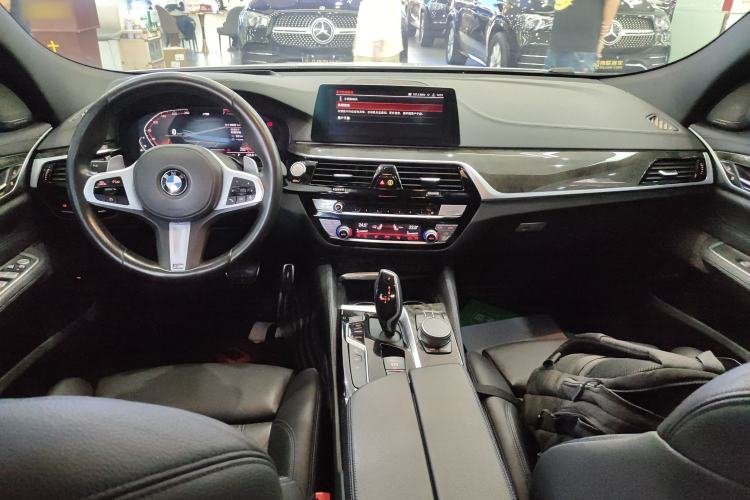 Used BMW 6 Series GT 2020 630i M Sport Package Center Console