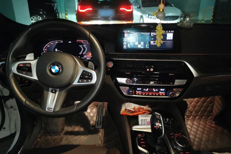 Used BMW 6 Series GT 2020 630i M Sport Touring Edition Center Console