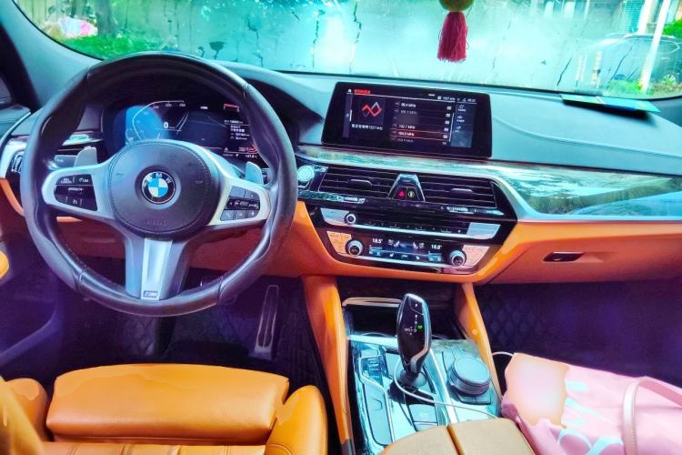 Used BMW 6 Series GT 2020 630i M Sport Package Center Console