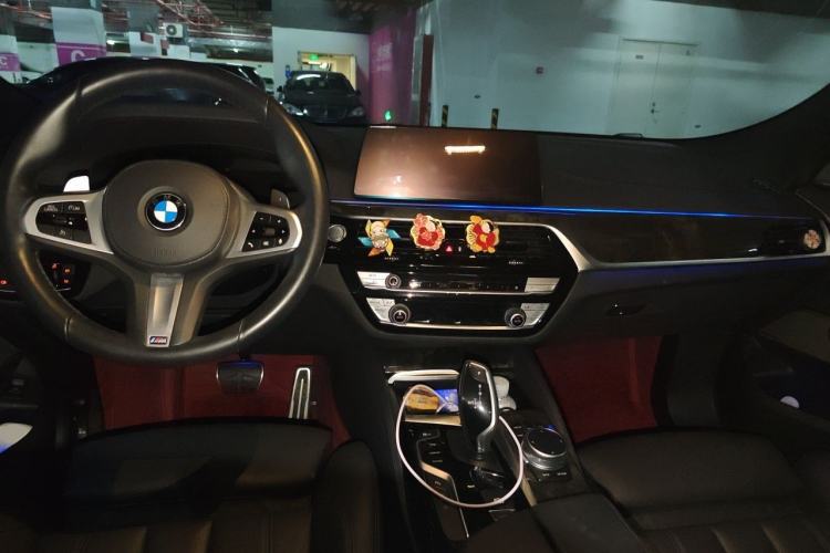 Used BMW 6 Series GT 2020 630i M Sport Package Center Console