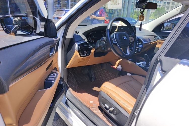 Used BMW 6 Series GT 2020 630i Luxury Design Package Driver Seat