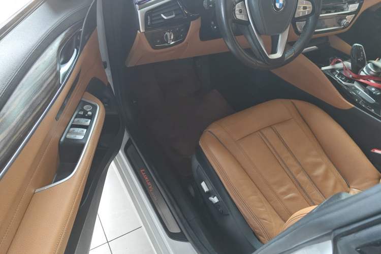 Used BMW 6 Series GT 2020 630i Luxury Design Package Driver Seat
