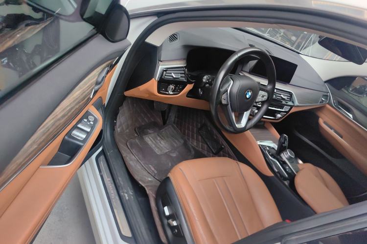 Used BMW 6 Series GT 2020 630i Luxury Design Package Driver Seat