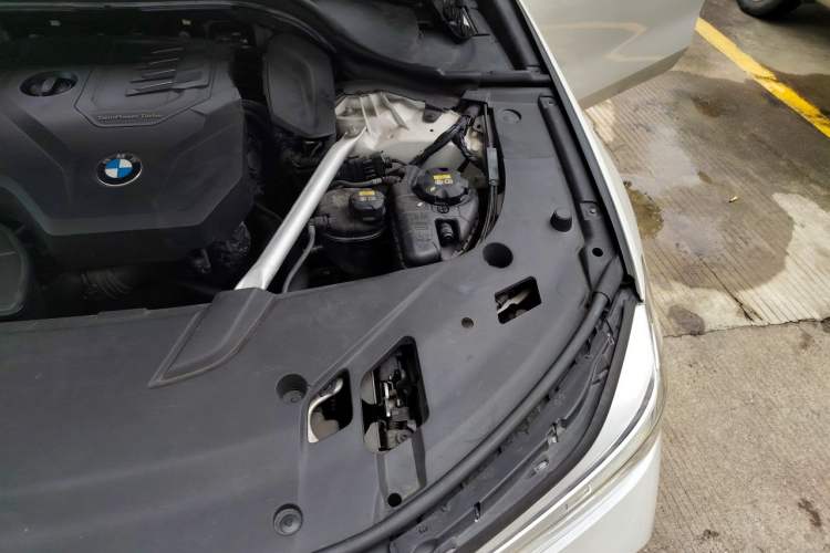 Used BMW 6 Series GT 2020 630i Luxury Design Package Engine Bay Left
