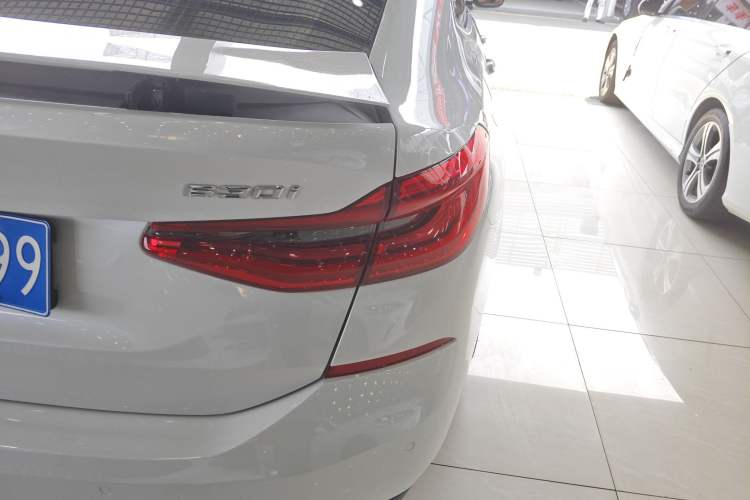 Used BMW 6 Series GT 2020 630i Luxury Design Package Exterior 3