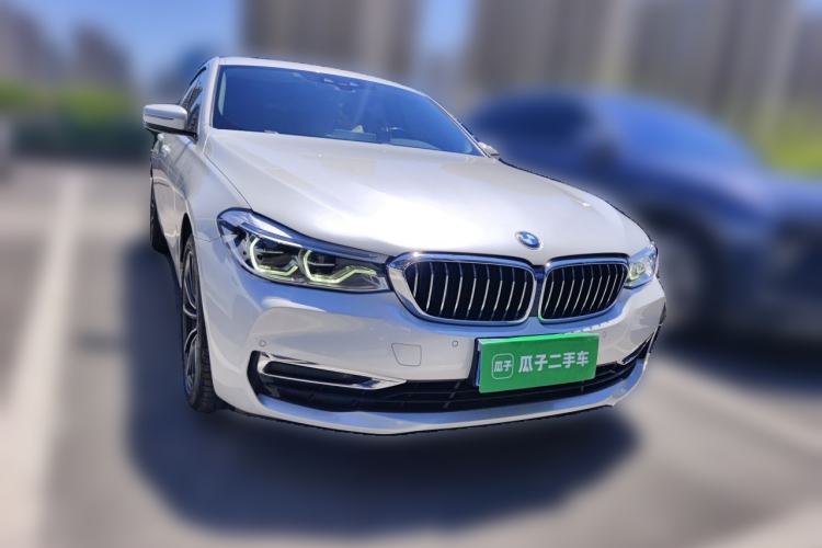 Used BMW 6 Series GT 2020 630i Luxury Design Package Front Right 45 Deg