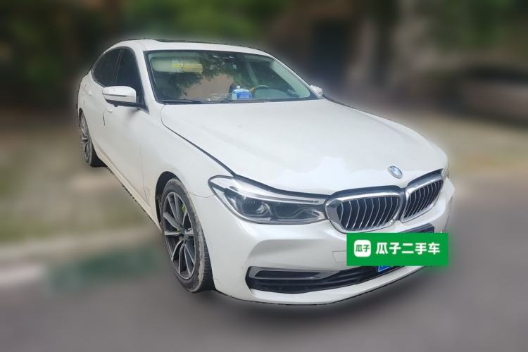 Used BMW 6 Series GT 2020 630i Luxury Design Package Front Right 45 Deg
