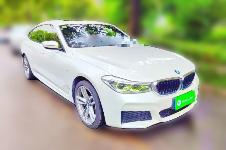 Used BMW 6 Series GT 2020 630i M Sport Package Front Right 45 Deg