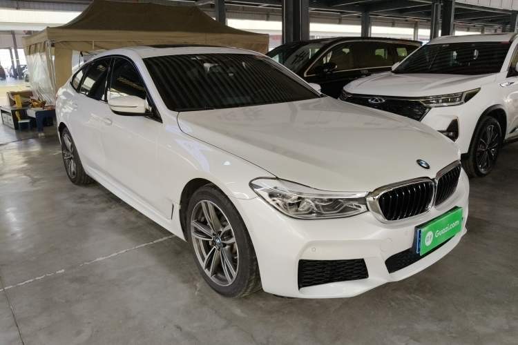 Used BMW 6 Series GT 2020 630i M Sport Package Front Right 45 Deg