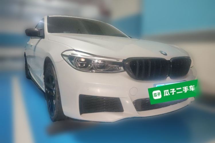 Used BMW 6 Series GT 2020 630i M Sport Package Front Right 45 Deg