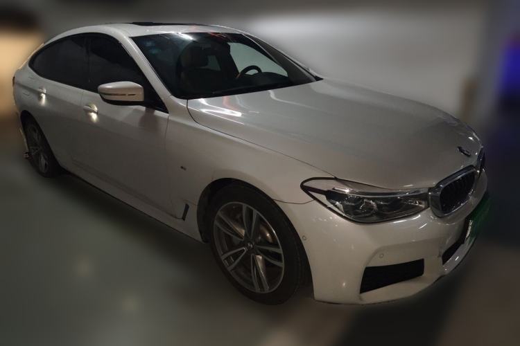 Used BMW 6 Series GT 2020 630i M Sport Package Front Right 45 Deg