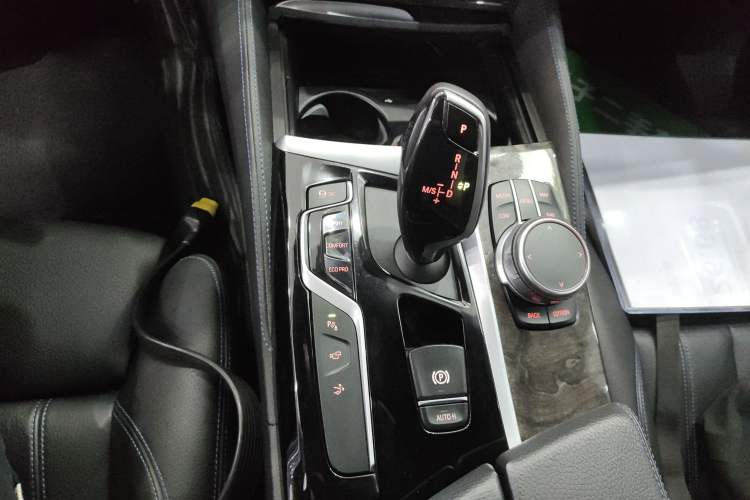 Used BMW 6 Series GT 2020 630i M Sport Package Gear Lever