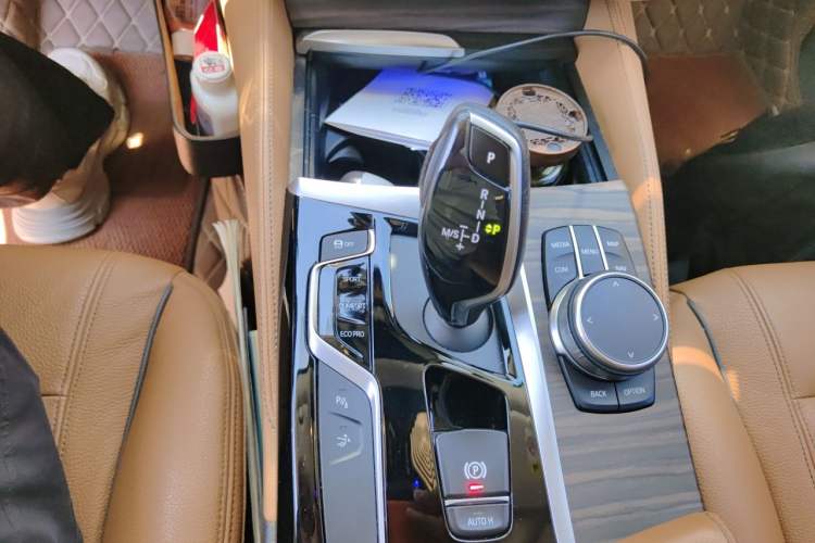 Used BMW 6 Series GT 2020 630i Luxury Design Package Gear Lever