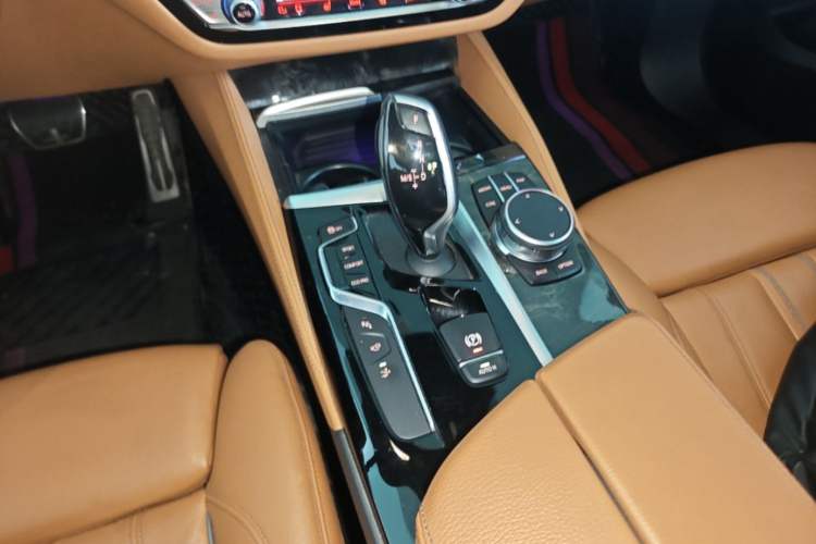Used BMW 6 Series GT 2020 630i M Sport Package Gear Lever