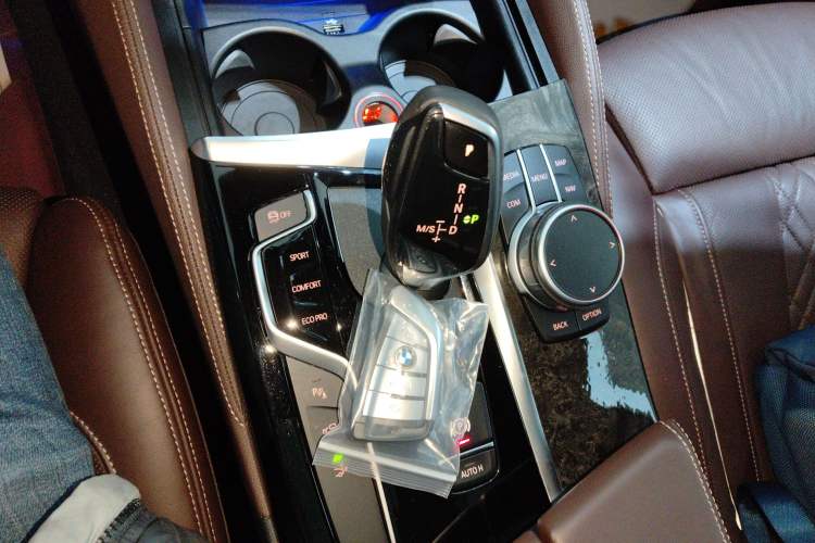 Used BMW 6 Series GT 2020 630i M Sport Touring Edition Gear Lever