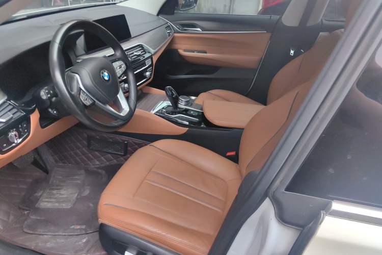 Used BMW 6 Series GT 2020 630i Luxury Design Package Left Front Seat