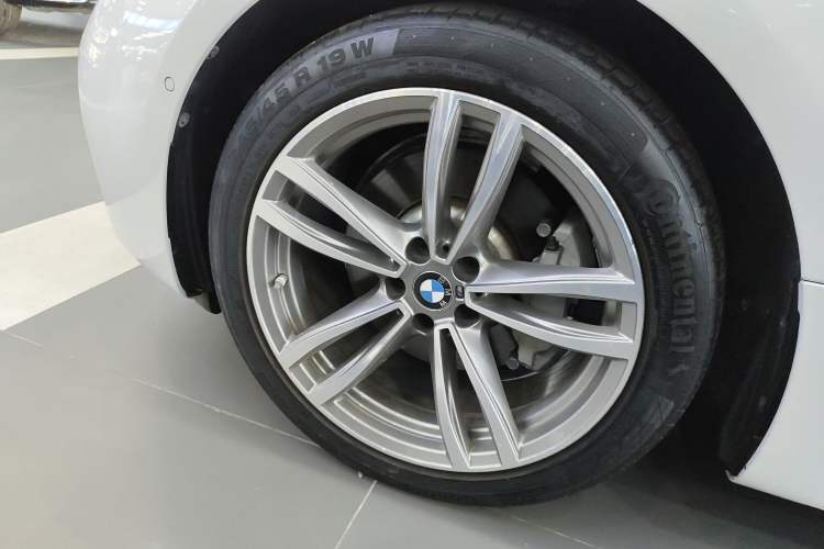 Used BMW 6 Series GT 2020 630i M Sport Package Left Front Wheel Hub